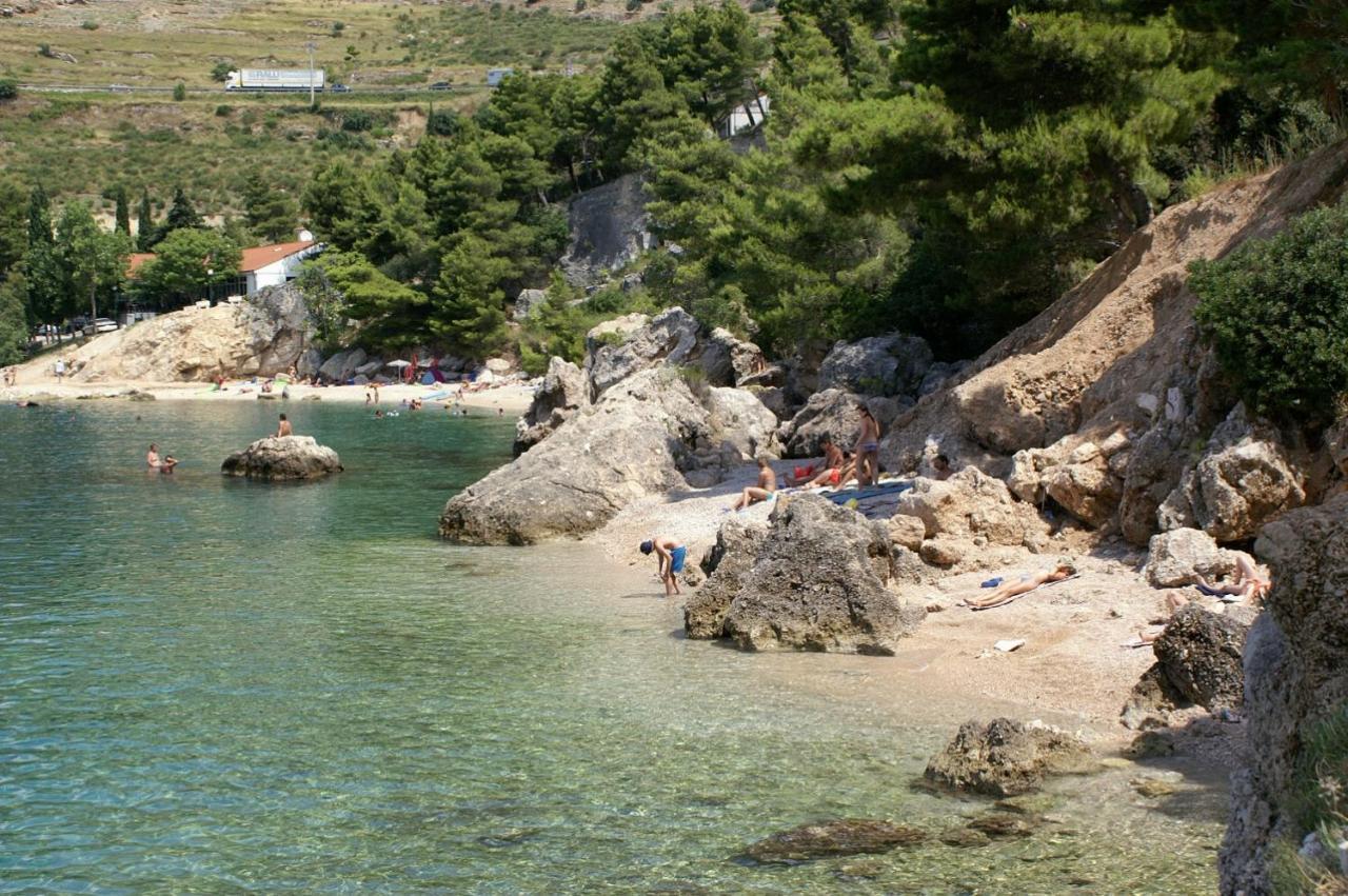 Apartments By The Sea Nemira, Omis - 17039 Tice Esterno foto